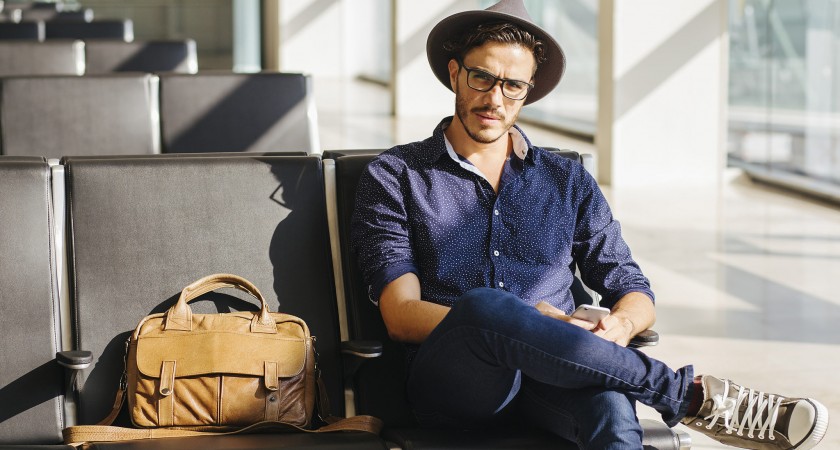 How To Look Cool and Trendy While Travelling
