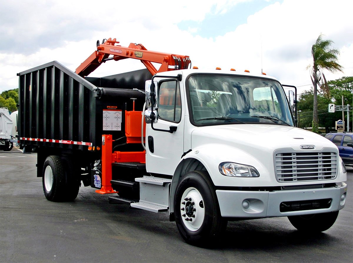 Effects of Dumping Garbage on Clean Places Without Garbage Trucks