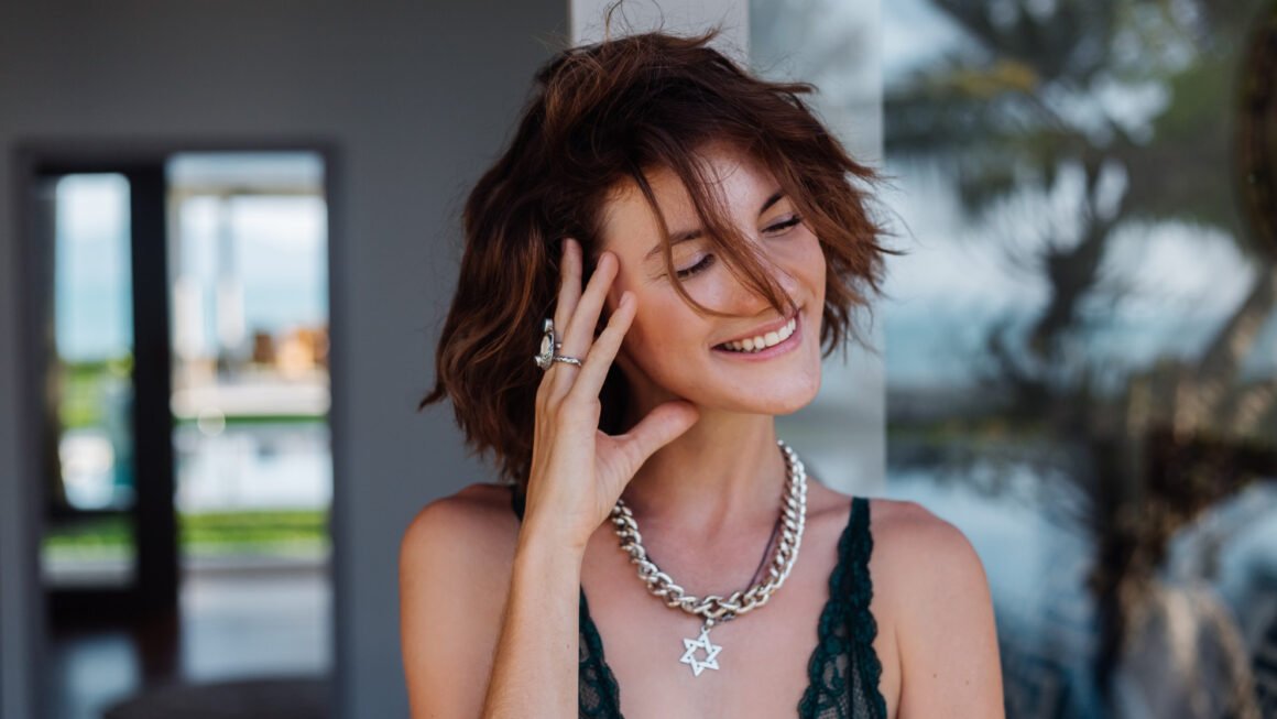 Everyday Jewellery For Women: Easy Styles For Every Day